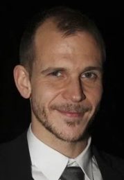 Gustaf Skarsgard